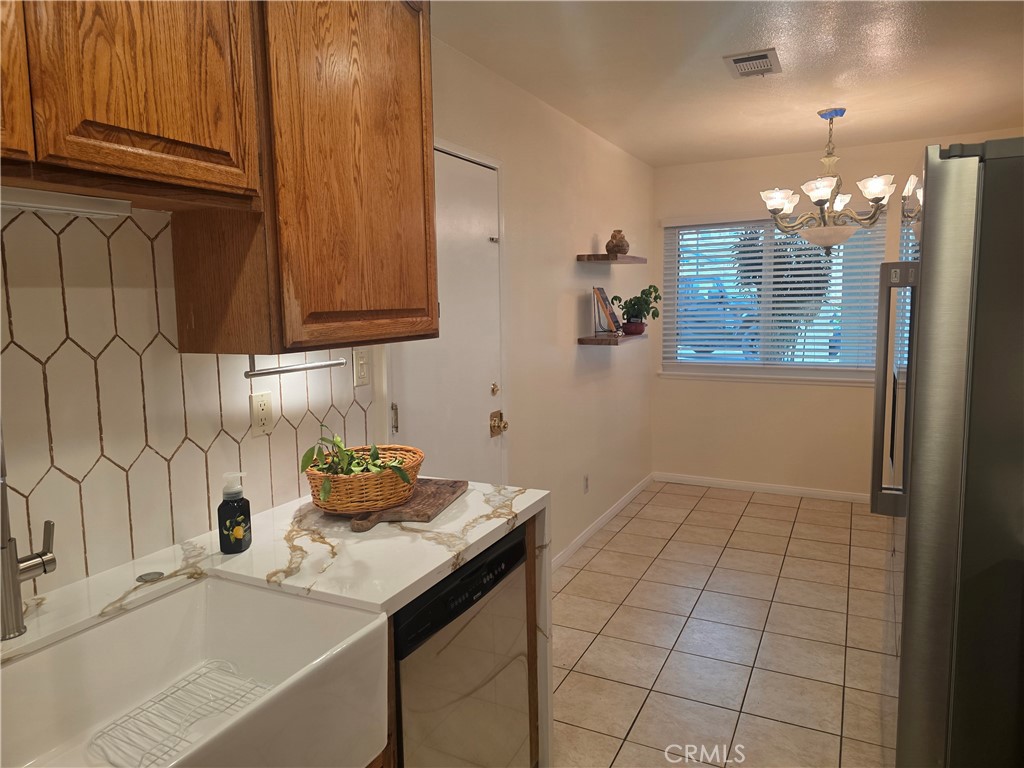 2426 Manet, Simi Valley, CA 93063 — MLS #SR26107641 — photo 7 of 25