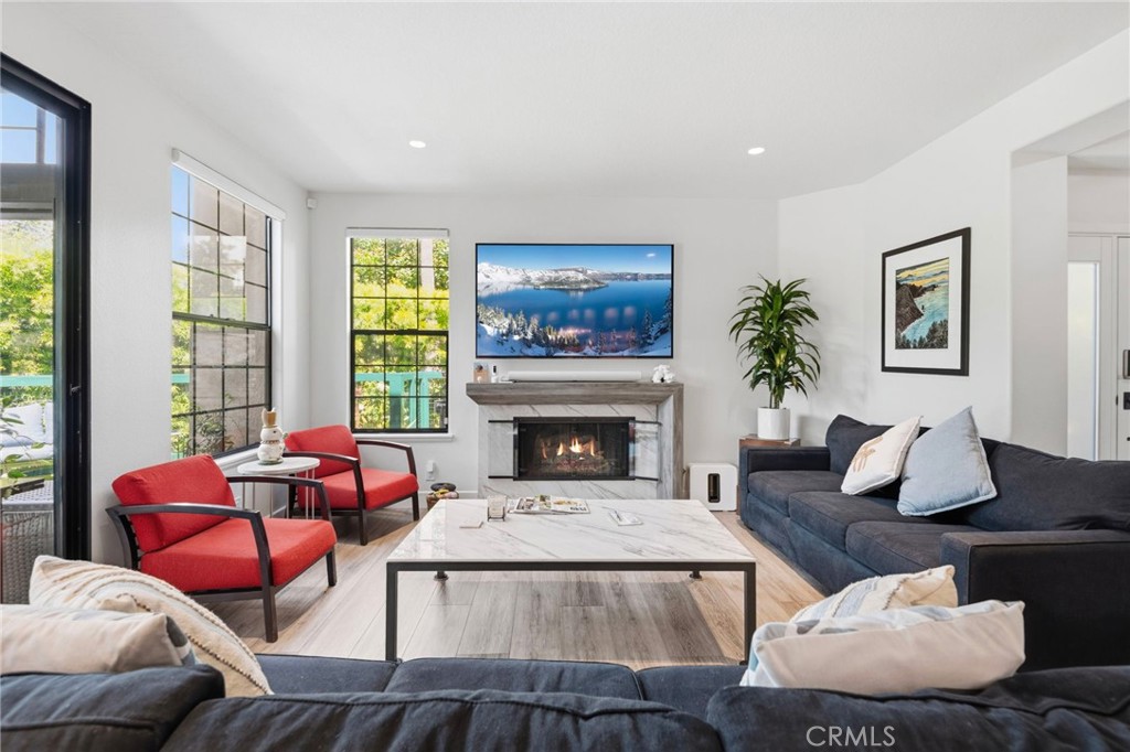 51 Seabrook Cove, Newport Beach, CA 92660 — MLS #NP26075475 — photo 10 of 45