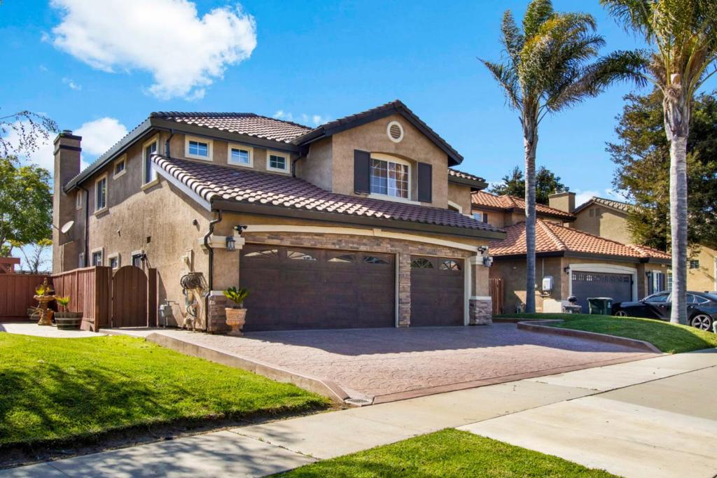 Salinas, CA 93906 — MLS #ML82047803 — photo 2 of 29