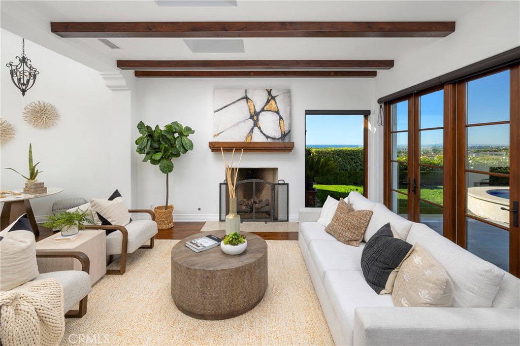 1033 Tiller, Corona Del Mar, CA 92625 — MLS #NP25278283 — photo 10 of 44