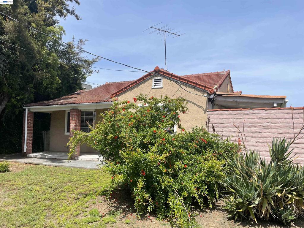 34618 Fremont Blvd, Fremont, CA 94555 — MLS #41134188 — photo 2 of 41