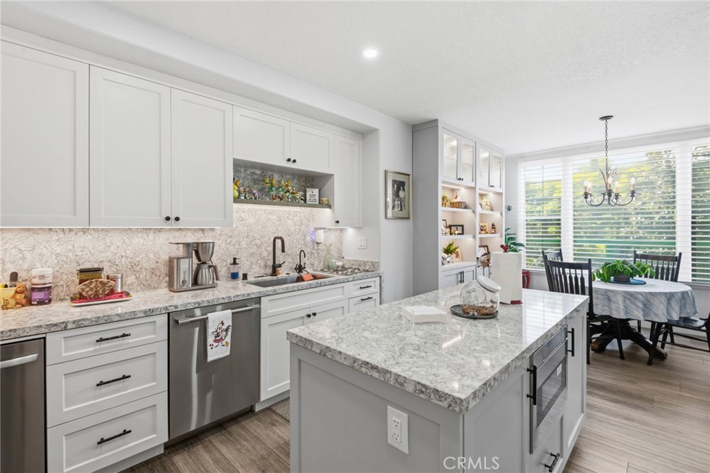 51 Seabrook Cove, Newport Beach, CA 92660 — MLS #NP26075475 — photo 15 of 45