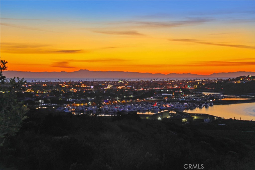 2102 Vista Entrada, Newport Beach, CA 92660 — MLS #NP26091602 — photo 34 of 36