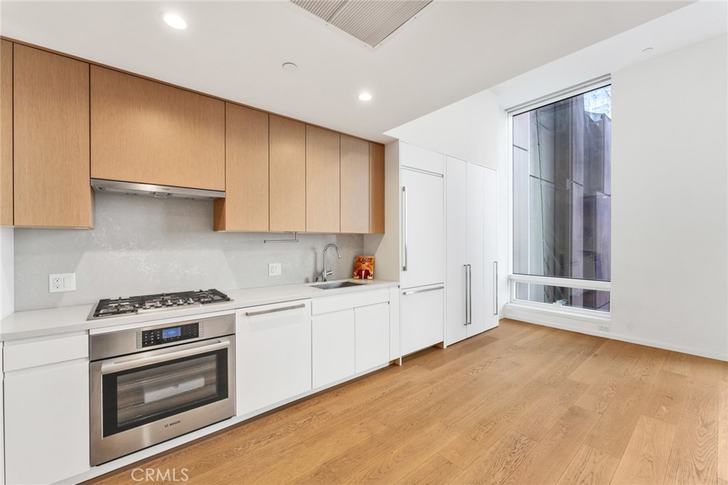 877 Francisco St Unit 805, Los Angeles, CA 90017 — MLS #TR26102986 — photo 6 of 43