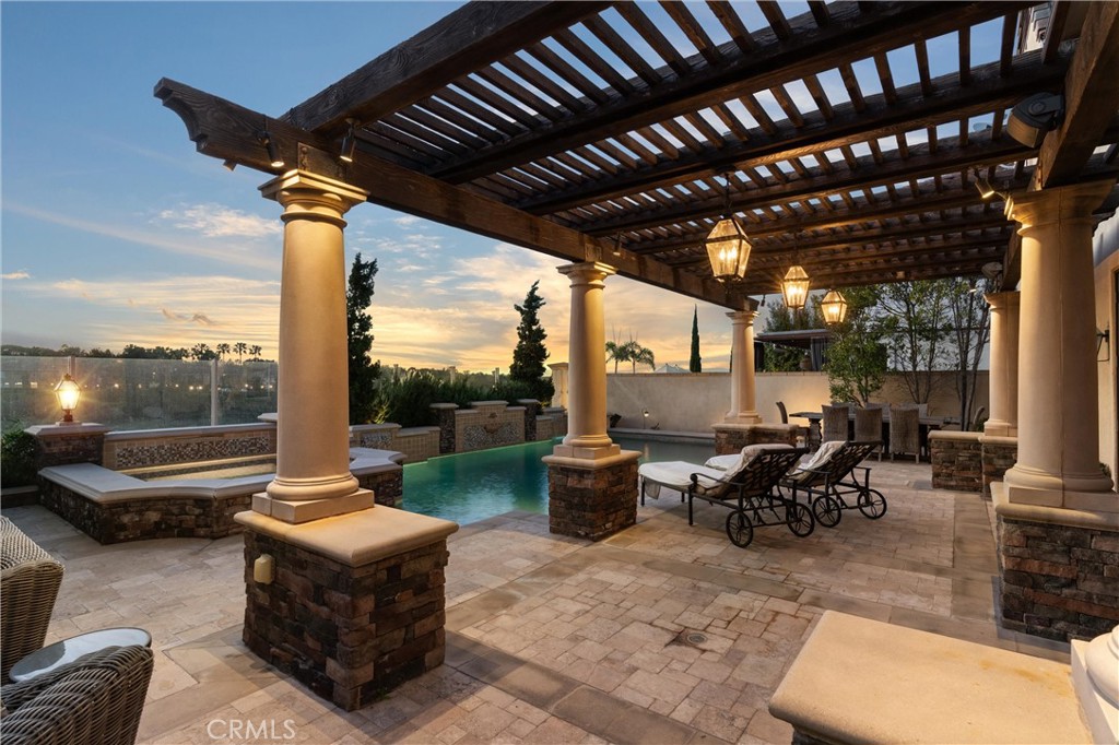 72 Victoria, Newport Beach, CA 92660 — MLS #NP26035773 — photo 6 of 29