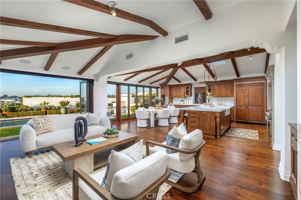 1033 Tiller, Corona Del Mar, CA 92625 — MLS #NP25278283 — photo 8 of 44