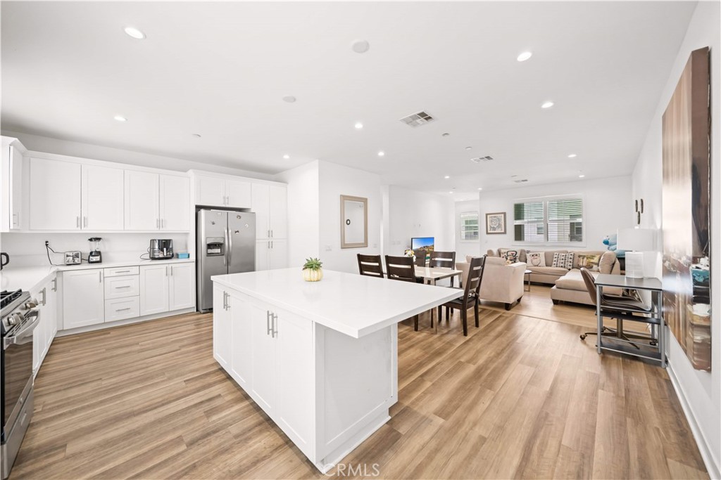 2278 Synergy, Irvine, CA 92614 — MLS #OC26092685 — photo 6 of 35