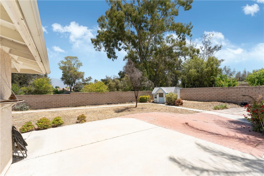 42966 Avenida Gato, Hemet, CA 92544 — MLS #OC26111714 — photo 34 of 39