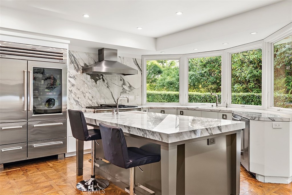 14 Rue Grand Ducal, Newport Beach, CA 92660 — MLS #NP26093740 — photo 9 of 34