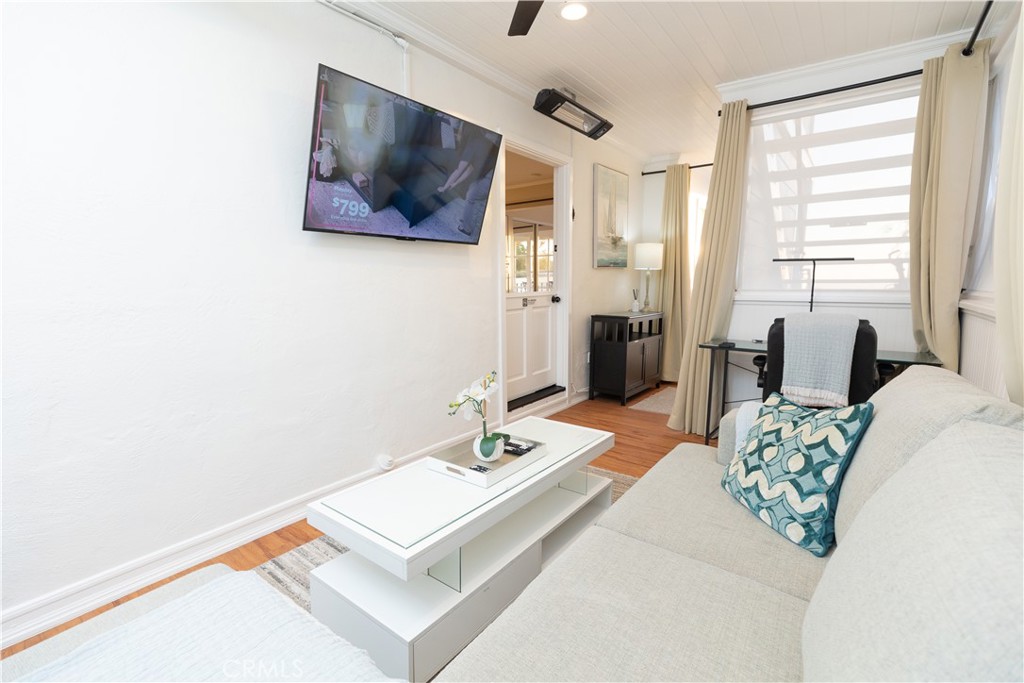 464 Bent Street Unit B, Laguna Beach, CA 92651 — MLS #LG26042035 — photo 4 of 37