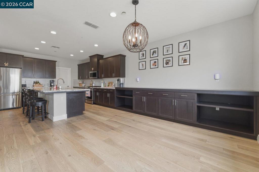 9261 Shearwater Cir, Discovery Bay, CA 94505 — MLS #41132843 — photo 13 of 45