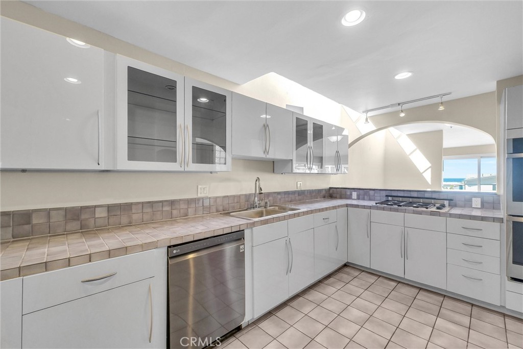 820 Acapulco Street, Laguna Beach, CA 92651 — MLS #OC26123726 — photo 23 of 38