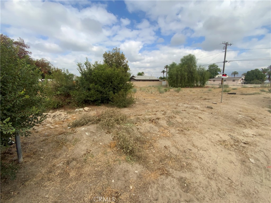 25338 4th, San Bernardino, CA 92410 — MLS #IV26101690 — photo 5 of 7