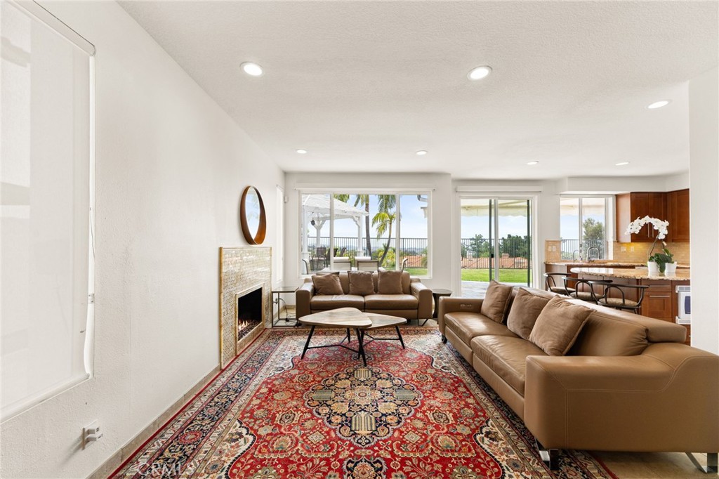 51 La Perla, Lake Forest, CA 92610 — MLS #IG26096357 — photo 15 of 44