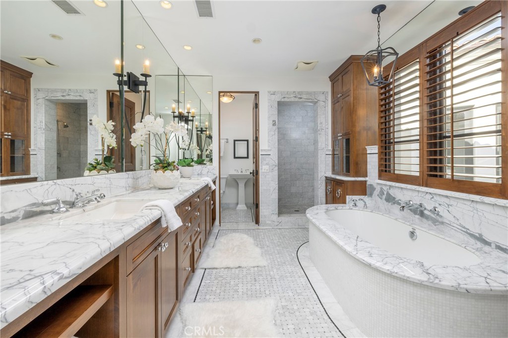 1033 Tiller, Corona Del Mar, CA 92625 — MLS #NP25278283 — photo 22 of 44