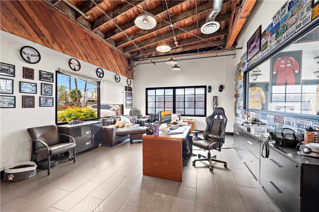 116 E 16th Street, Costa Mesa, CA 92627 — MLS #OC24093070 — photo 12 of 29