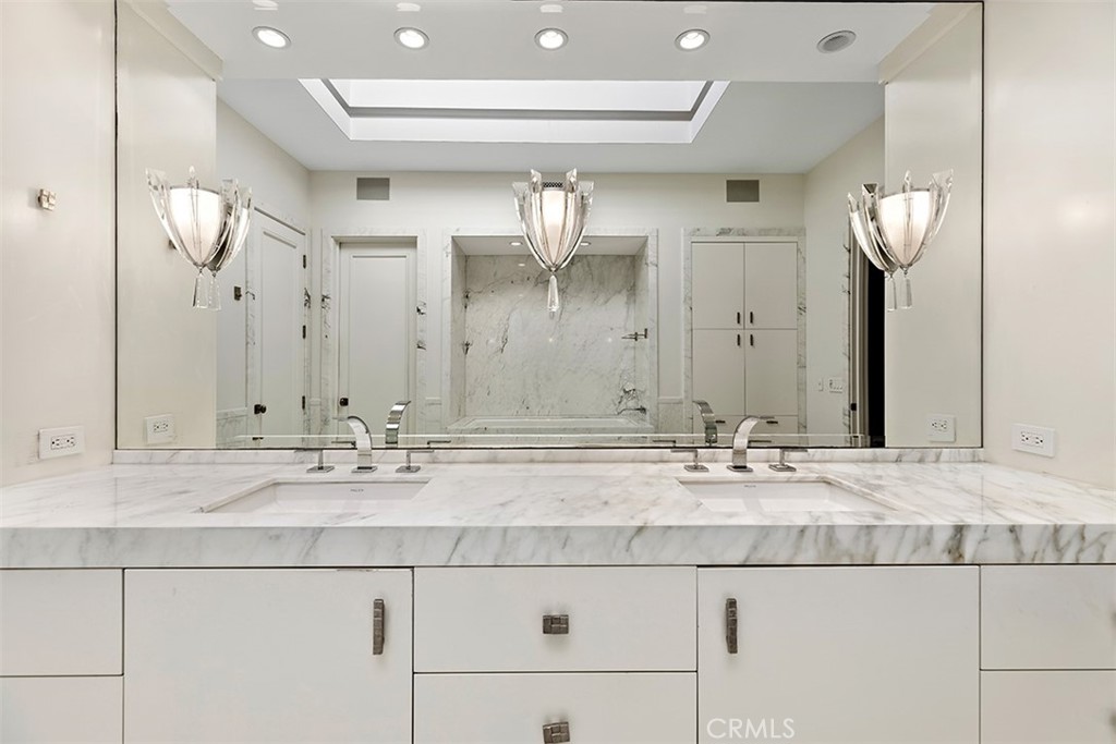 14 Rue Grand Ducal, Newport Beach, CA 92660 — MLS #NP26093740 — photo 27 of 63