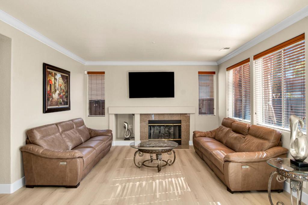 Salinas, CA 93906 — MLS #ML82047803 — photo 12 of 29
