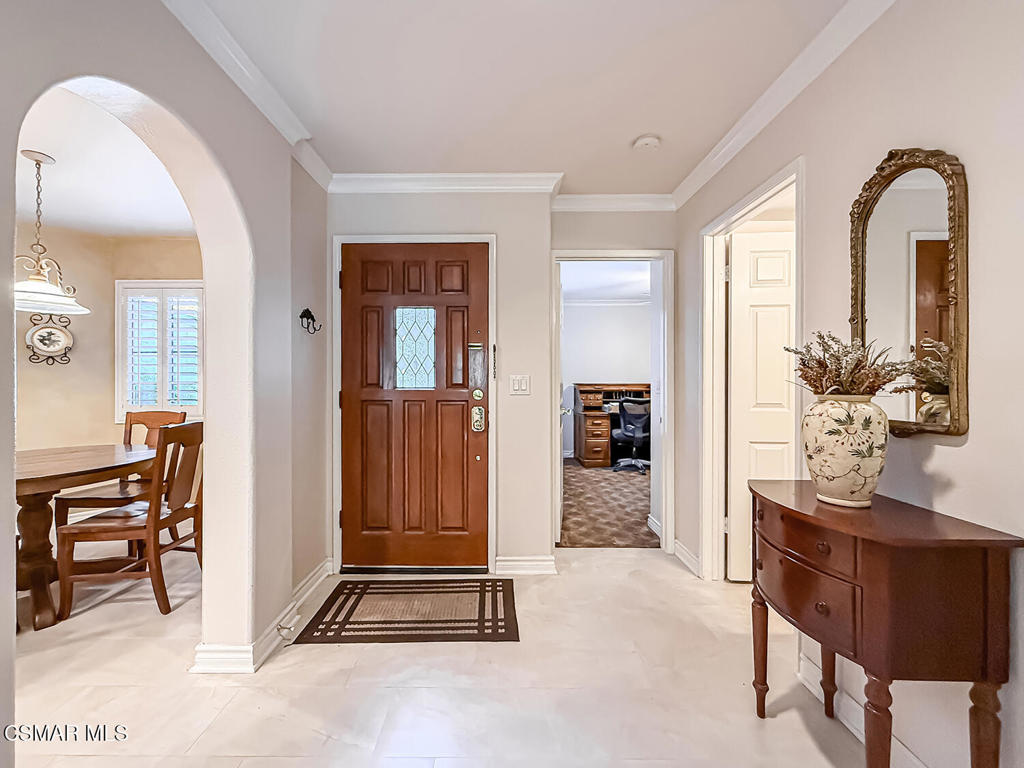 29717 Strawberry Hill Drive, Agoura Hills, CA 91301 — MLS #226002167 — photo 5 of 48