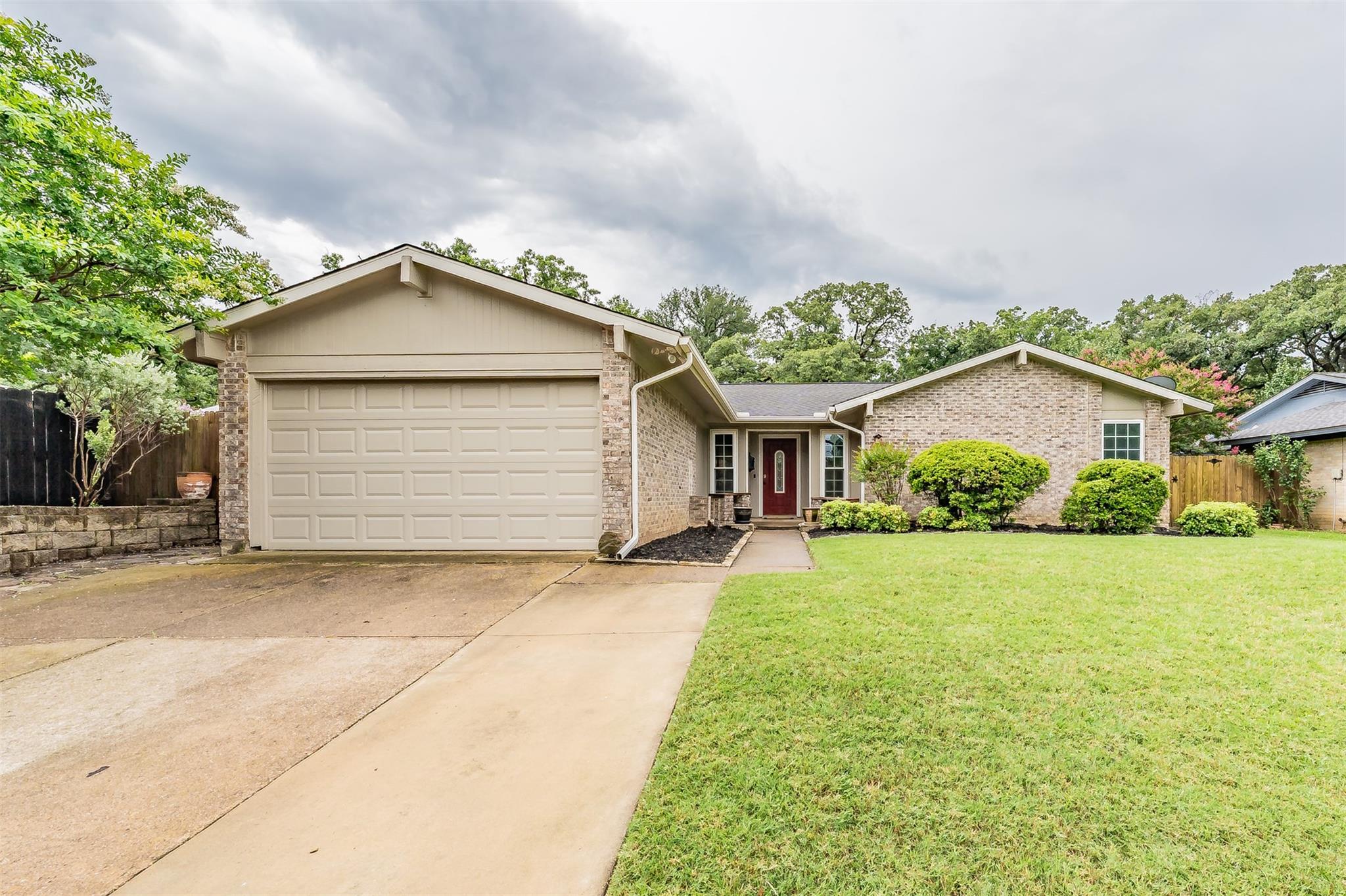 listing image