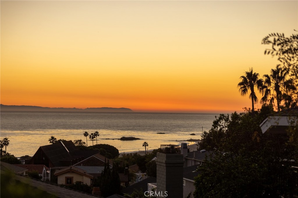 464 Bent Street Unit B, Laguna Beach, CA 92651 — MLS #LG26042035 — photo 33 of 37