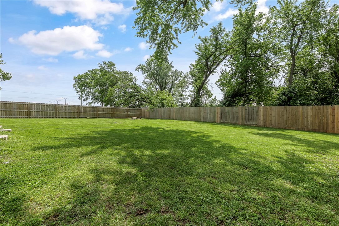 1004 SE 10th Street, Bentonville, AR 72712 — MLS #1343774 — photo 18 of 20