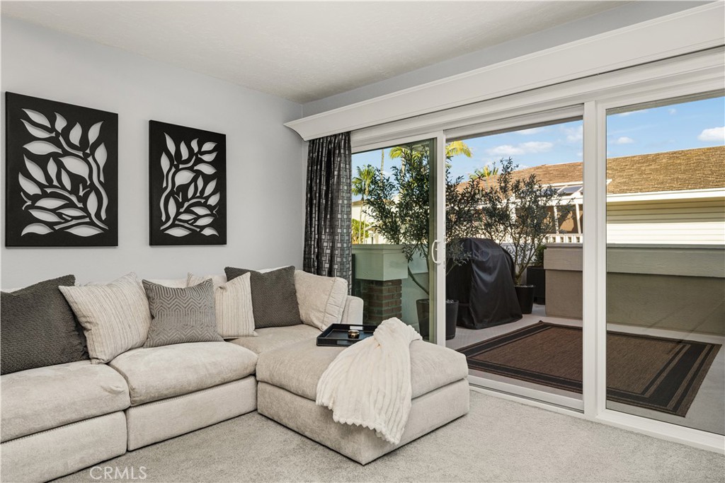 994 Bayside Cove, Newport Beach, CA 92660 — MLS #LG26116790 — photo 18 of 40