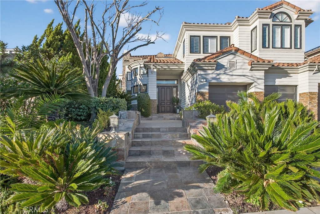9 Gray Stone Way, Laguna Niguel, CA 92677 — MLS #OC26034418 — photo 4 of 55