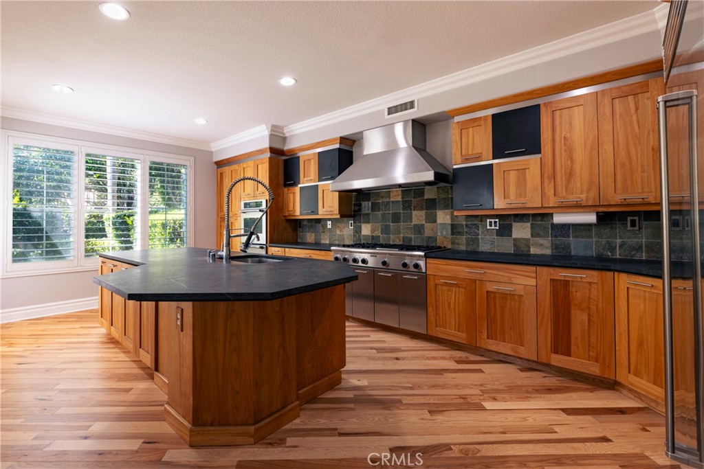 1417 Sea Ridge Drive, Newport Beach, CA 92660 — MLS #NP26103709 — photo 5 of 43