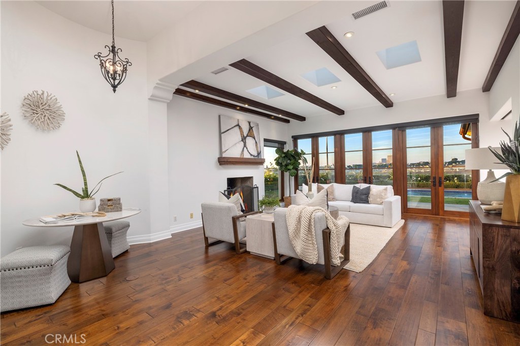 1033 Tiller, Corona Del Mar, CA 92625 — MLS #NP25278283 — photo 18 of 44