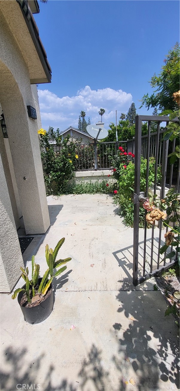 1925 E Harvard Privado Unit C, Ontario, CA 91764 — MLS #TR26101360 — photo 2 of 34