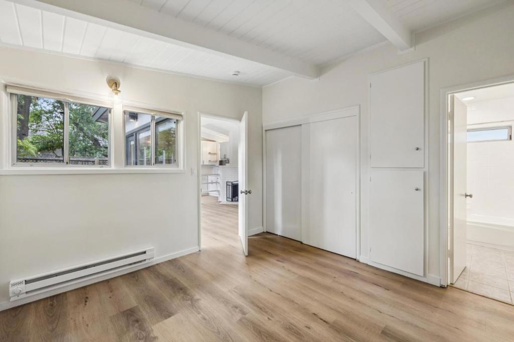 15451565 Stanford Avenue, Palo Alto, CA 94306 — MLS #ML82047211 — photo 9 of 46