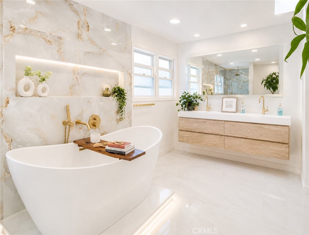 501 Aliso Ave., Newport Beach, CA 92663 — MLS #NP26084748 — photo 4 of 20