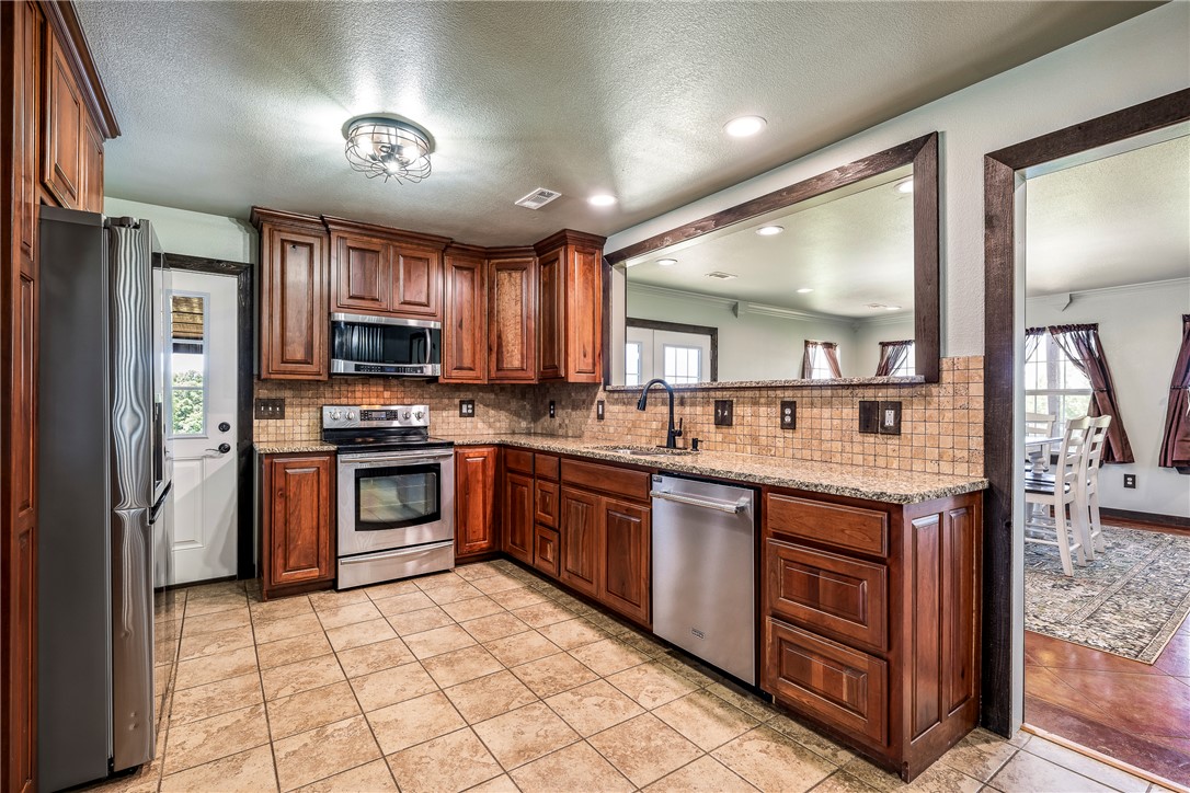17874 Railroad Cut Road, Rogers, AR 72756 — MLS #1346916 — photo 5 of 59