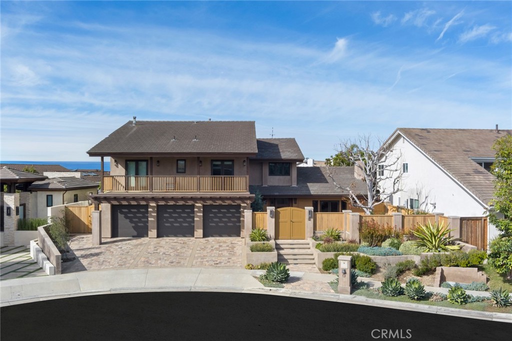 6 Twin Lakes Circle Circle, Corona Del Mar, CA 92625 — MLS #OC21074492 — photo 9 of 58