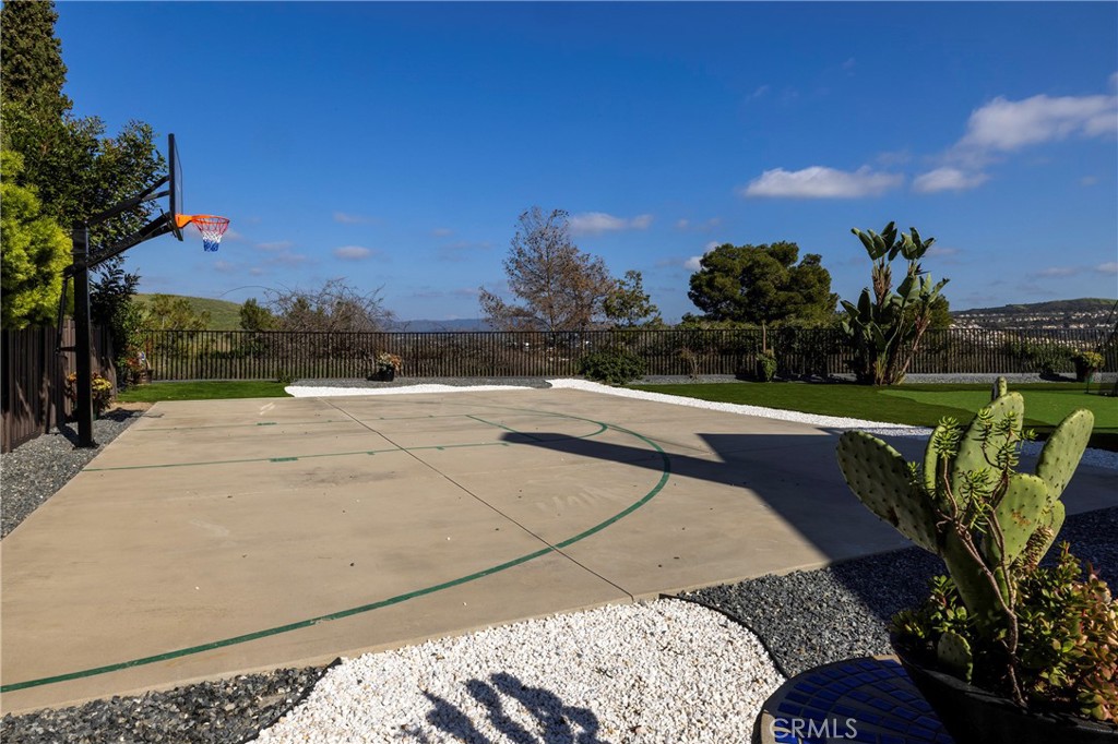 2000 Corte Cardelina, San Clemente, CA 92673 — MLS #OC25272036 — photo 35 of 41