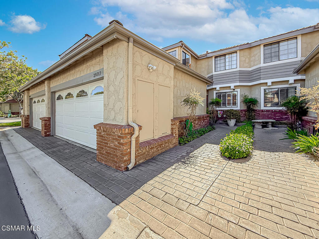 29717 Strawberry Hill Drive, Agoura Hills, CA 91301 — MLS #226002167 — photo 2 of 48