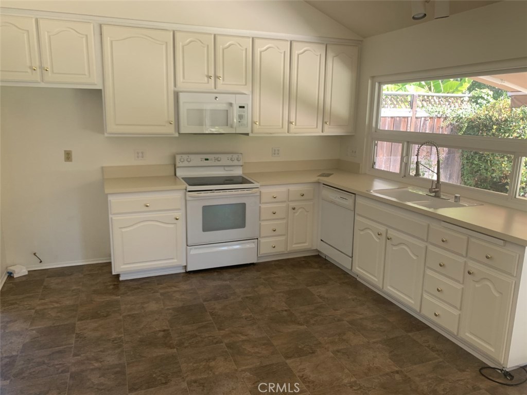 1821 Port Seabourne Way, Newport Beach, CA 92660 — MLS #PW20153160 — photo 8 of 15